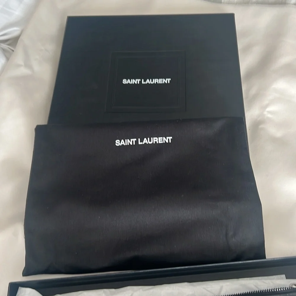 Saint Laurent Clutch